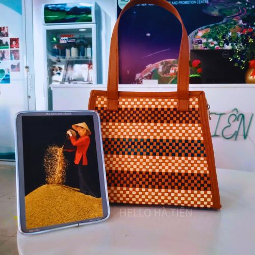 🌱 SẢN PHẨM CỎ BÀNG – MÓN QUÀ HANDMADE XANH & ĐỘC ĐÁO 🌱